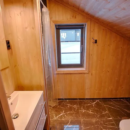 Modern Comfort Perfect For Families And Groups *