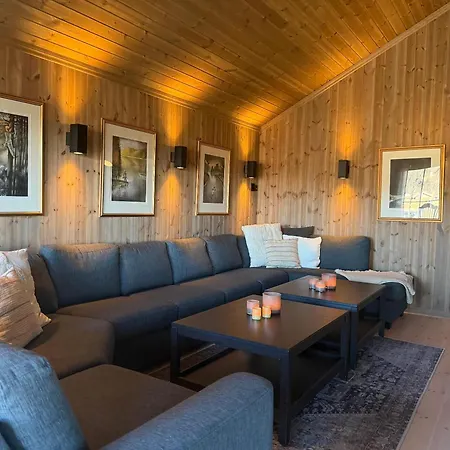 Modern Comfort Perfect For Families And Groups